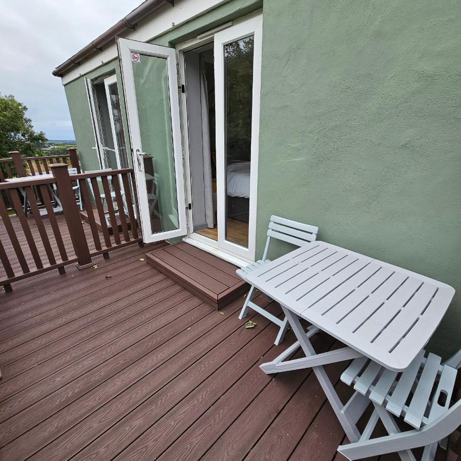 Goonearl Simply Stay Scorrier Exterior photo